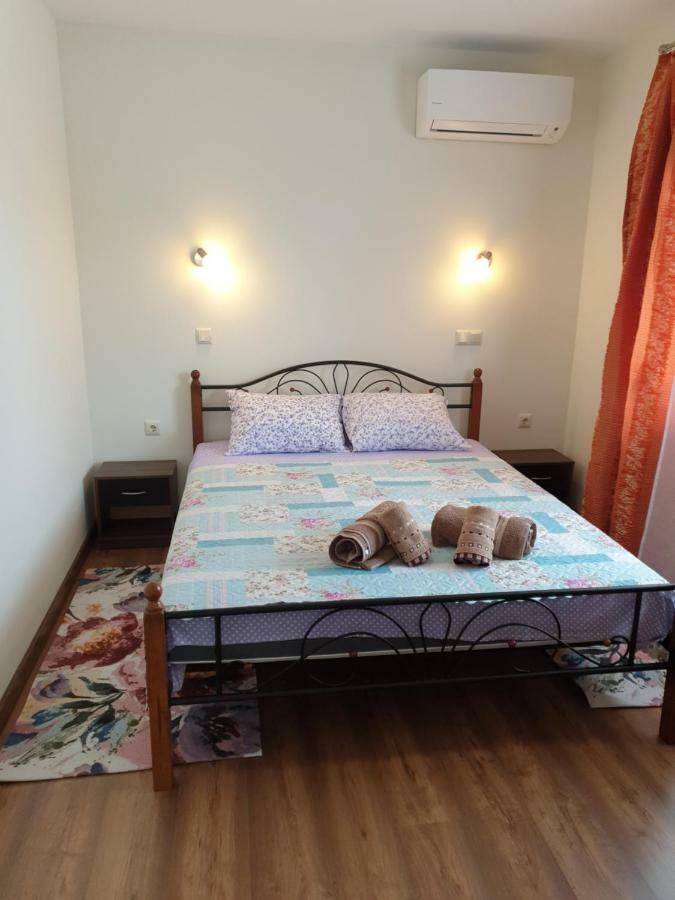 Emerald Hills Aparthotel Sozopol Esterno foto