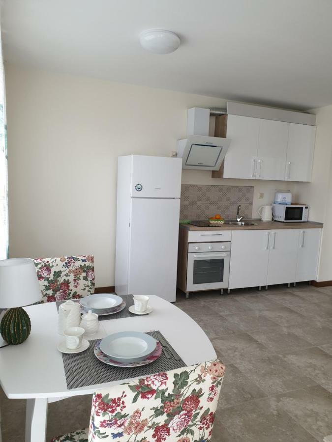 Emerald Hills Aparthotel Sozopol Esterno foto