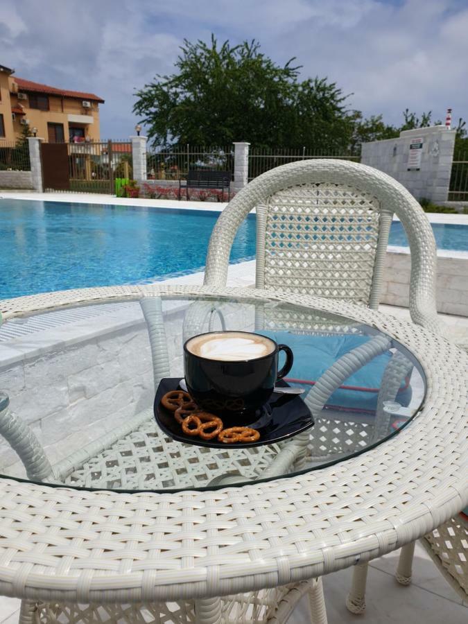 Emerald Hills Aparthotel Sozopol Esterno foto
