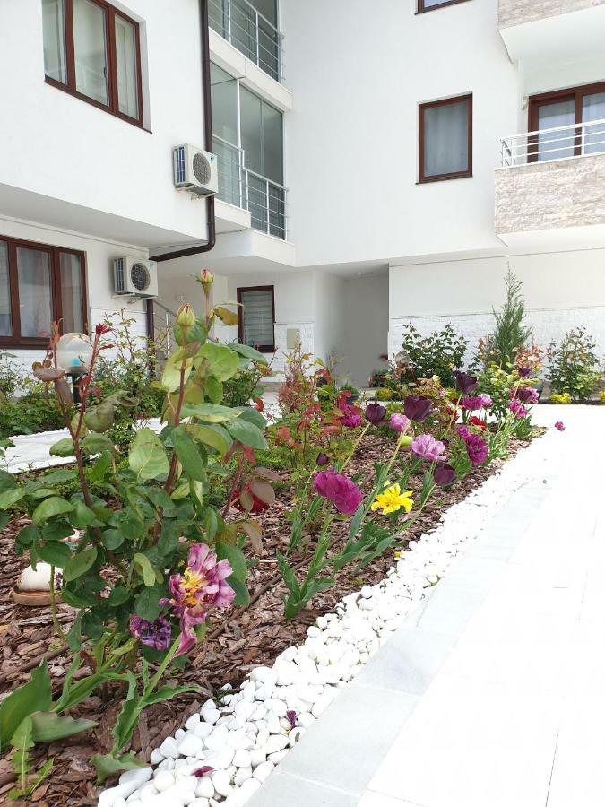 Emerald Hills Aparthotel Sozopol Esterno foto