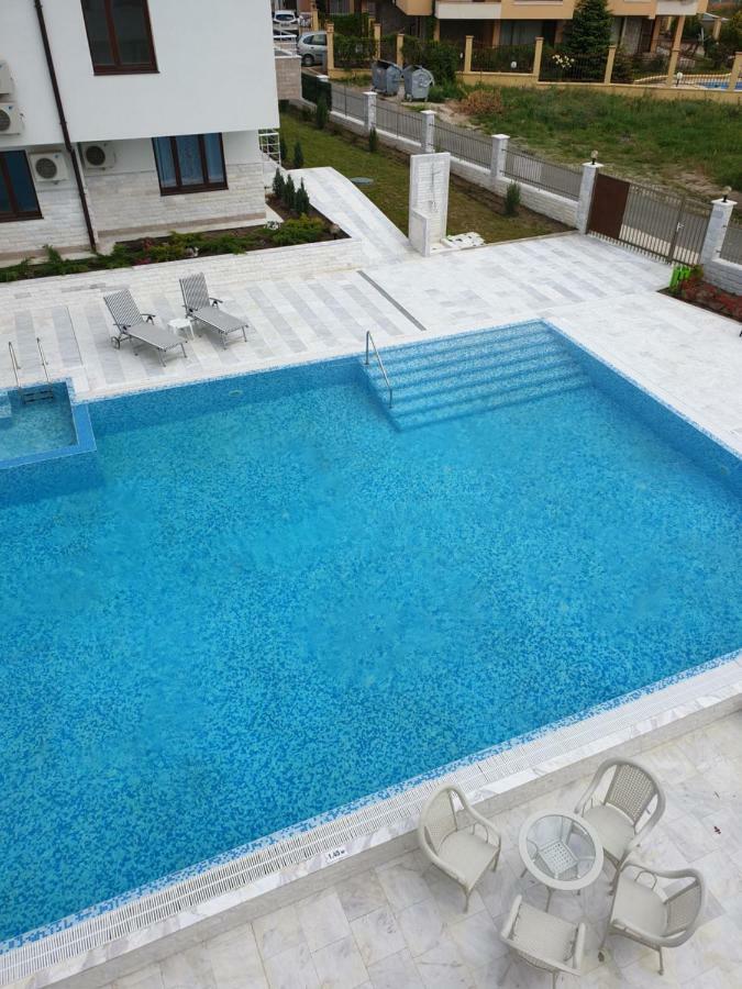 Emerald Hills Aparthotel Sozopol Esterno foto